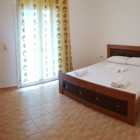 Stunning Sea View Apartments Саранда Номер фото