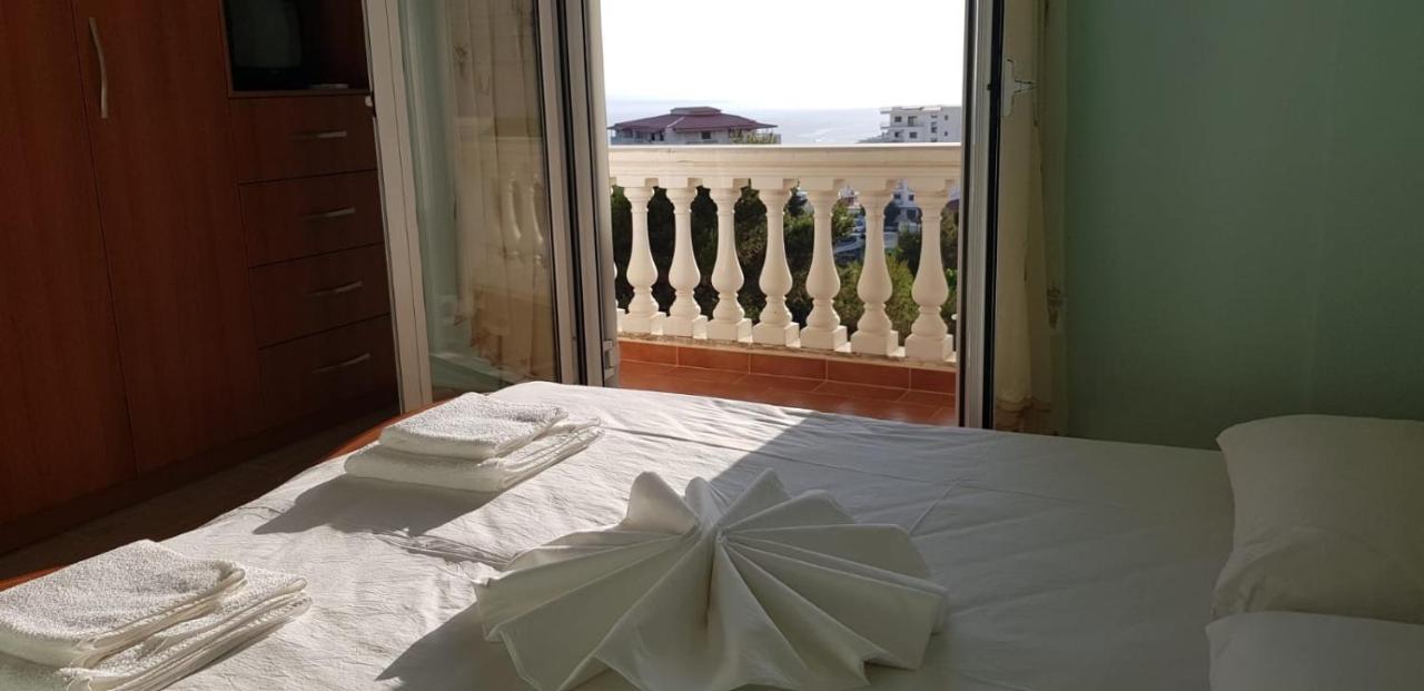 Stunning Sea View Apartments Саранда Екстер'єр фото